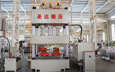 四柱液壓機的工作原理、特點以及應用